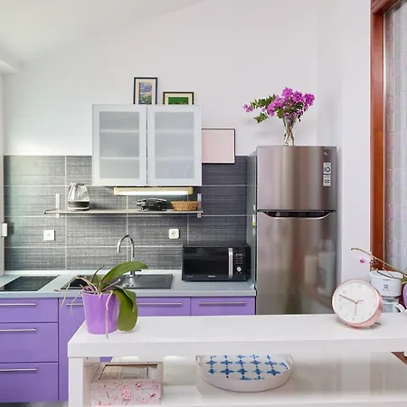 아파트 Purple Seaview *